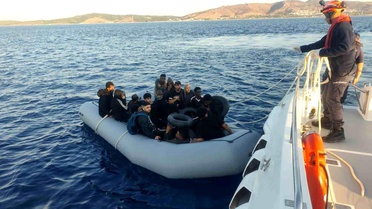 Çeşme ve Seferihisar'da 65 Düzensiz Göçmen Yakalandı