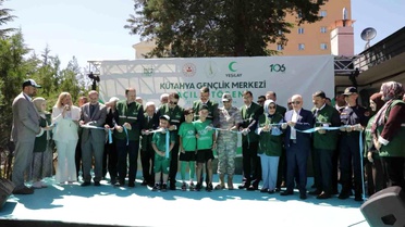 Kütahya Yeşilay Gençlik Merkezi Açıldı