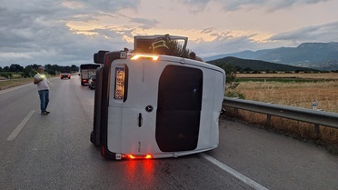 Niksar'da Trafik Kazası: 2 Yaralı