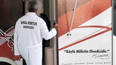 Alanya Belediyesi mobil kuaför aracı hizmete başladı