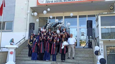 Devrek İmam Hatip Lisesi'nde 19 öğrenci mezun oldu