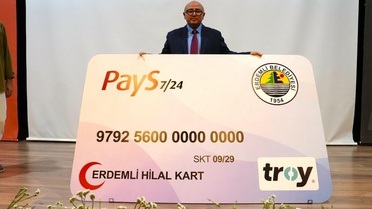Erdemli Belediyesi Hilal Kart'ı hizmete sundu
