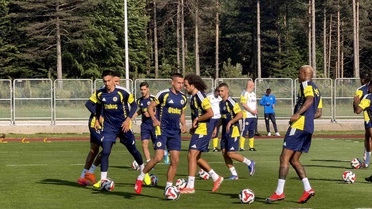 Fenerbahçe Yeni Sezon Kampına Girdi