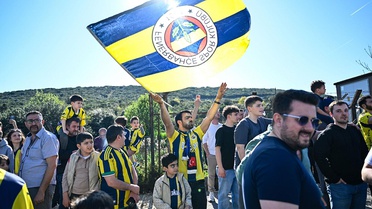Fenerbahçe'de 2 yeni imza daha! Kampa katıldılar