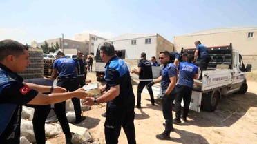 Şanlıurfa'da son kullanım tarihi geçmiş binlerce ürün imha edildi
