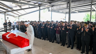Şehit Jandarma Uzman Çavuş Samet Karabulut, Adana'da son yolculuğuna uğurlandı