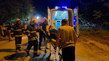 Kozan'da Yangın: Bir Kişi Hastaneye Kaldırıldı