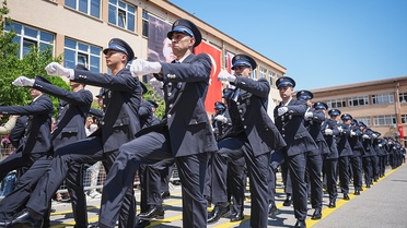 Bursa'da 475 Polis Adayı Mezun Oldu