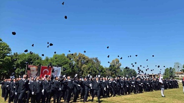 Samsun'da 380 polis adayı mezun oldu
