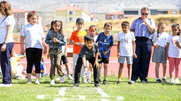 Erzincan'da Geleneksel Çocuk Oyunları Şenliği