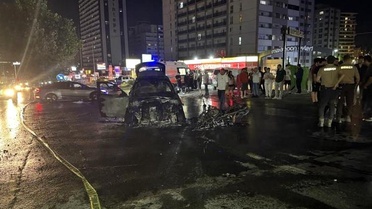 Esenyurt'ta kaza: 2 yaralı, araçlar yanarak kullanılamaz hale geldi