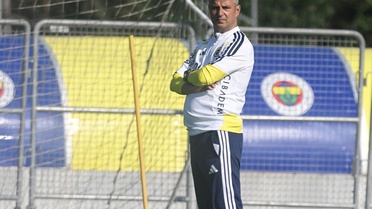 İsmail Kartal ilk idmanına çıktı! Sıcakta giydiği eşofman taraftarı şaşırttı