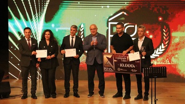 Kayseri'de Eğitimde Yılın En'leri Ödülleri Verildi