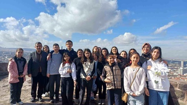 Öğrencilerden 2,5 yıllık yazarlık atölyesi başarısı