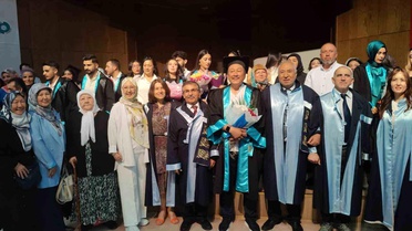 64 Yaşında Üniversite Mezunu Oldu