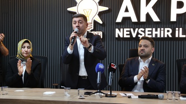 Rasim Arı AK Parti'ye Döndü: 'Kendi Evime Geldim'