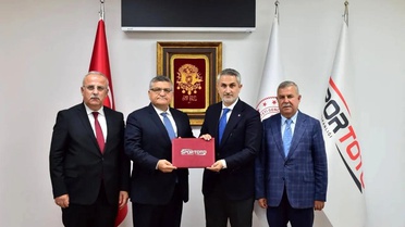 Ayancık'a Modern Yüzme Havuzu