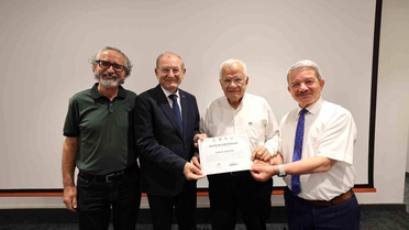 Dijital Yetkinler Kursunu tamamlayan emektarlar sertifikalarına kavuştu