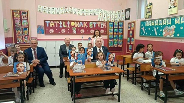 Edirne'de 62 Bin Öğrenci Karne Aldı