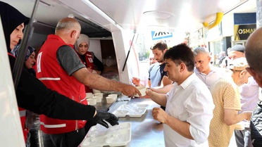 Kızılay Elazığ'da Aşure İkramı