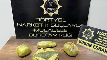 Motosiklette 1,3 Kilo Esrar Ele Geçirildi