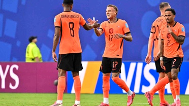 Hollanda ve Japonya Son 32 Tura Yükseldi