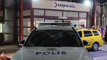 İzmir'de Bıçaklı Kavga: 1 Ağır Yaralı