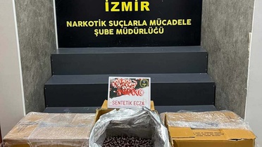 Buca'da 300 Bin Sentetik Hap Ele Geçirildi