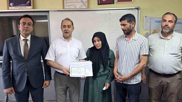 Boğulan öğrencinin karnesi ailesine teslim edildi