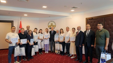 Kazak Hekimlere Eğitim Tamamlandı
