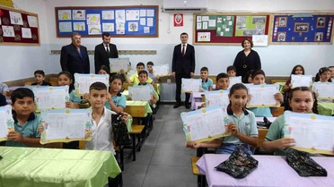 Kilis'te Öğrencilere Karne Sevinci