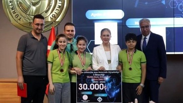 Köşk 100. Yıl Ortaokulu Matematik Olimpiyatları'nda Birinci