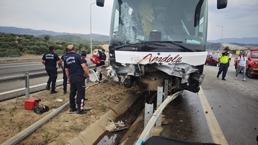Otoyolda Kaza: 9 Yaralı
