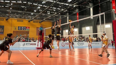 Akhisar Gençlik, Voleybol Şampiyonası'nda Başarı Elde Etti
