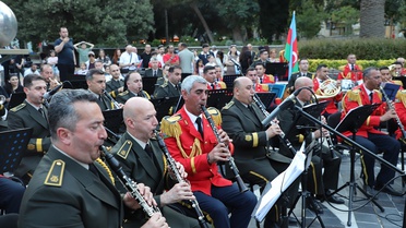 Türk ve Azeri askeri bandoları Bakü'de ortak konser verdi