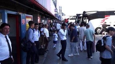 Öğrenciler ve Öğretmenler Yaz Tatiline Çıktı