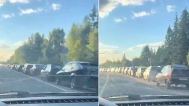 Rusya'da akaryakıt krizi derinleşiyor! Kilometrelerce kuyruk oluştu