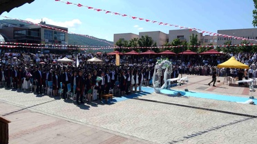 OMÜ Tıp Fakültesi'nden 365 Yeni Doktor Mezun Oldu
