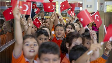 Öğrencilere Karneleri Verildi