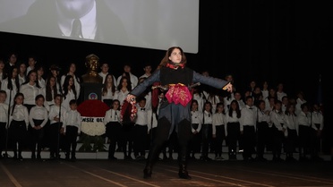 Lara Mutlu, Müzikal Tiyatroya Kabul Aldı
