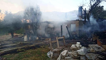 Çameli'nde Ev Yangını İtfaiye Ekiplerince Söndürüldü