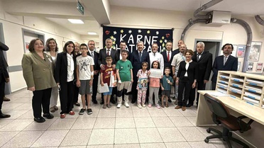 Vali Yılmaz Öğrencileri Ziyaret Etti