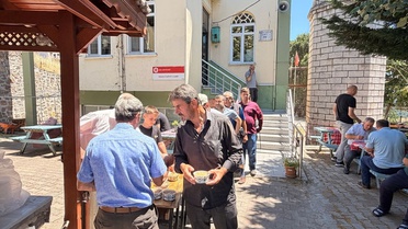 Işıkeli Köyü'nde Aşure İkramı