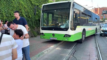 Bursa'da Otobüs Kazası: Anne ve Bebek Yaralı