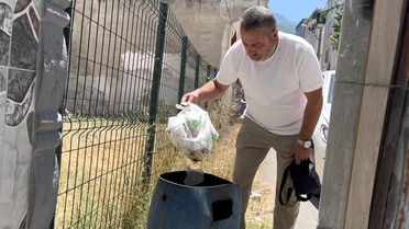 Bursa'da ev almak için biriktirdiği 1 kilo altın çöpe atıldı, ilçe seferber oldu