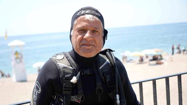 Antalya'da plajlarda sigara yasağı ve deniz dibinden çıkan plastik atıklar