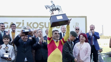 100. Gazi Koşusu'nu Bay Nalçakan Kazandı