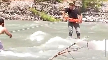 Çakıt Çayı'nda Mahsur Kalan Vatandaş Kurtarıldı