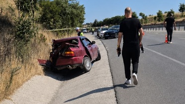 Bigadiç'te Süt Tankeri Kaza Yaptı: 1 Ölü, 2 Yaralı