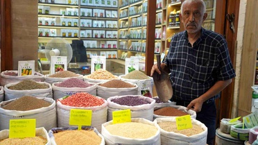 Dede Mesleğini Yaşatan Tohumcu